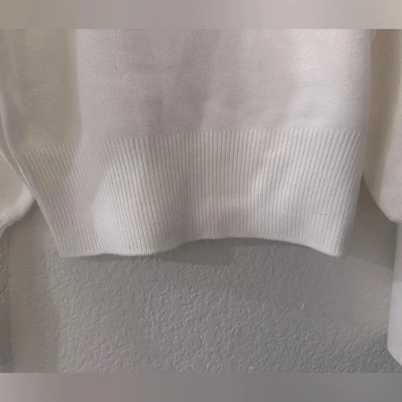 French Connection White Turtleneck Soft Sweater Size XS Bishop Style Sleeve Warm - Picture 9 of 10
